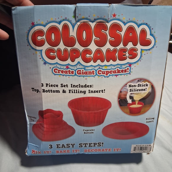 Colossal Cupcakes 3-Piece Baking Set - Multicolor - Picture 4 of 6